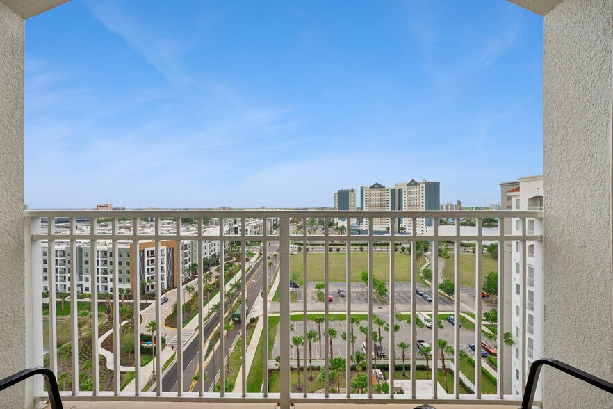 More Photos Of 7395 Universal Blvd, Orlando Hotel For Sale