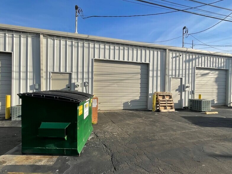 More Photos Of 118-122 Space Park Dr, Nashville Unknown For Lease