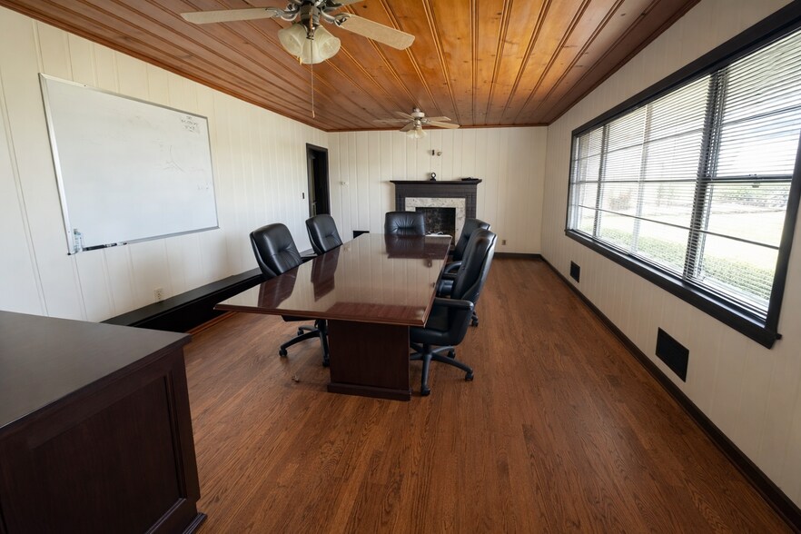 More Photos Of 5190 Piney Grove Rd, Cumming Office Residential For Lease