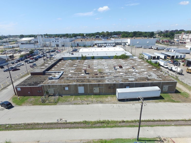 More Photos Of 66 W Colorado Ave, Memphis Warehouse For Sale