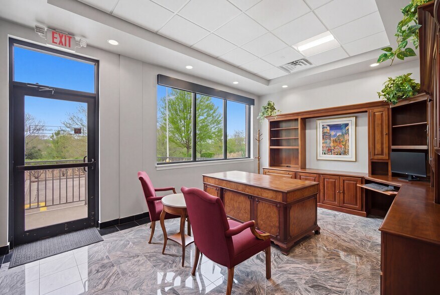 More Photos Of 795 Ela Rd, Lake Zurich Office For Lease