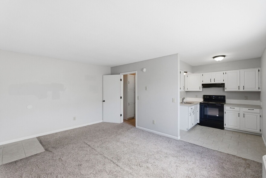 More Photos Of 925 S Main St, Wichita Apartments For Sale