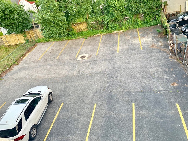 More Photos Of 1812-1814 Merrick Rd, Merrick Office For Sale