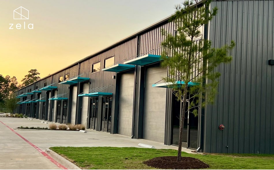 Primary Photo Of 2007 Airport Rd, Conroe Unknown For Lease