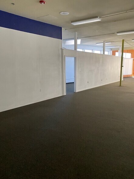 More Photos Of 1701 S Staples St, Corpus Christi Freestanding For Lease