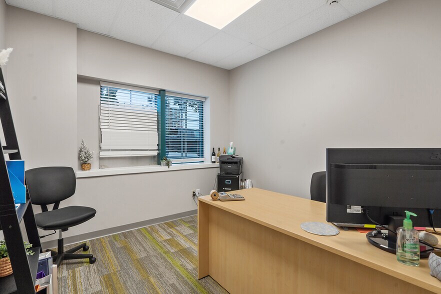 More Photos Of 91 E 1st St, Oswego Office For Sale
