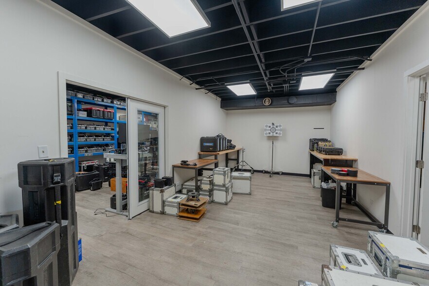 More Photos Of 99-1245 Halawa Valley St, Aiea Warehouse For Sale