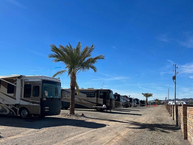 More Photos Of 55 E Kuehn St, Quartzsite Trailer Camper Park For Sale