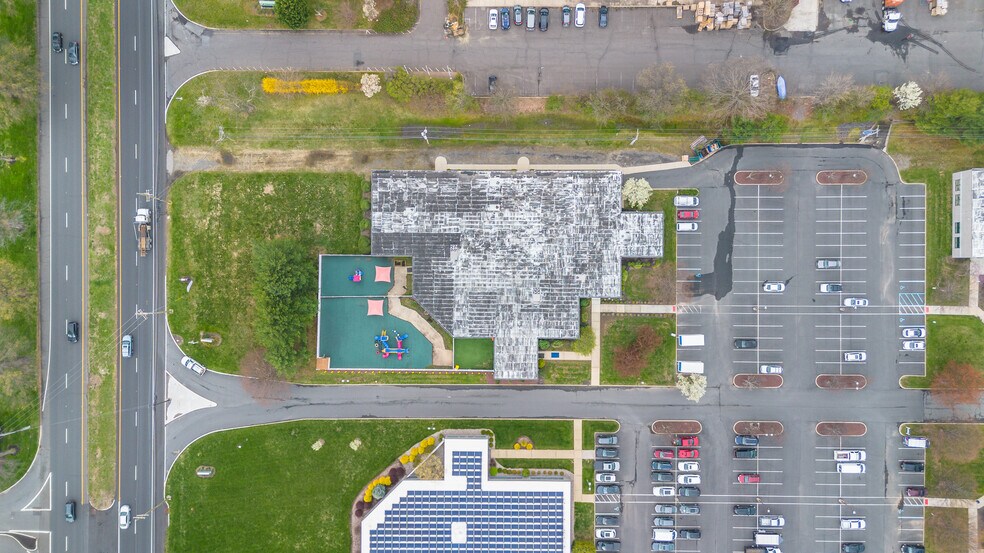 More Photos Of 2557 Us Highway 130, Cranbury Light Distribution For Lease