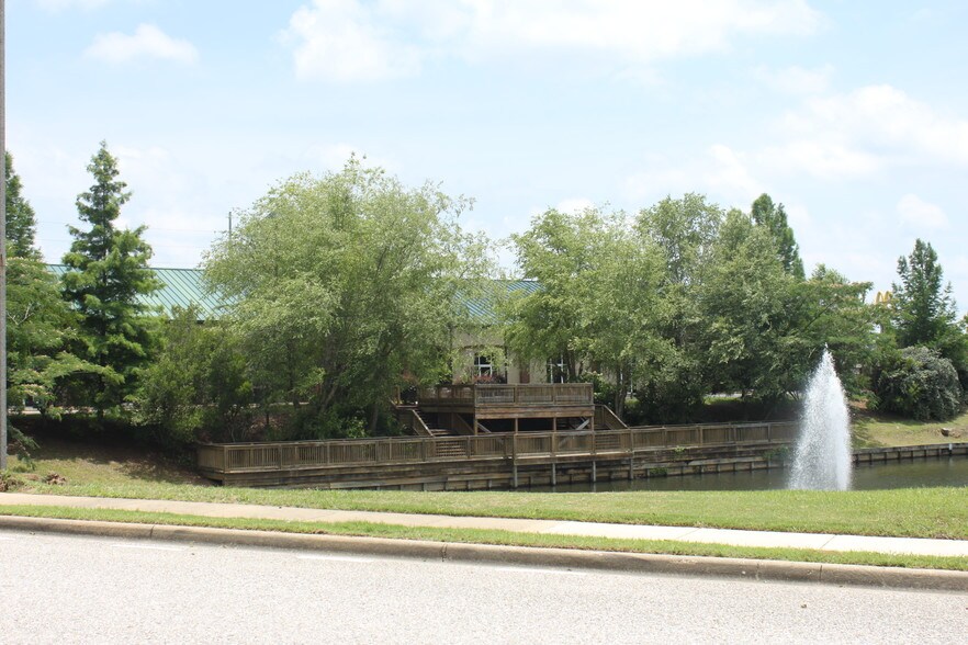 More Photos Of 2328 S College St, Auburn General Retail For Sale