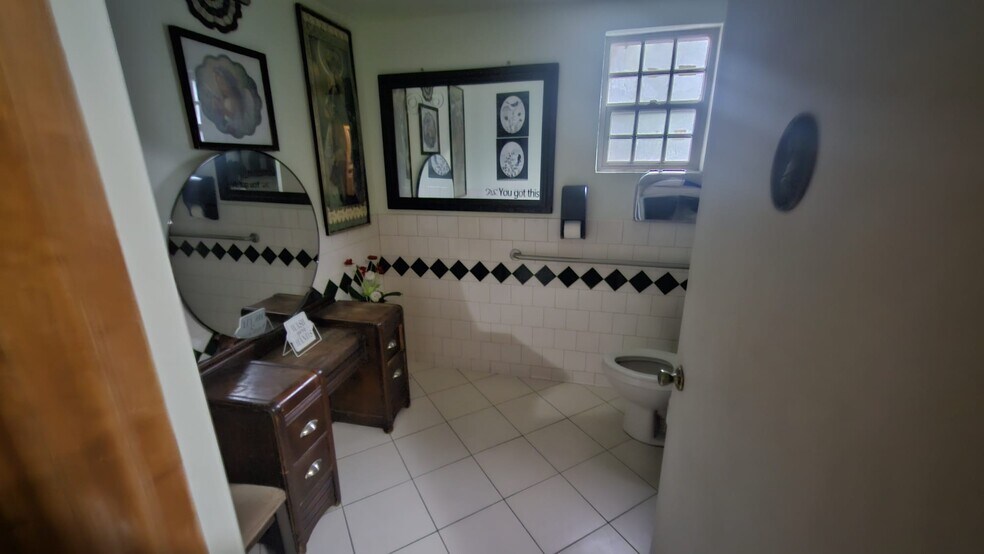 More Photos Of 3700 Lake Isabella Blvd, Bodfish Restaurant For Sale