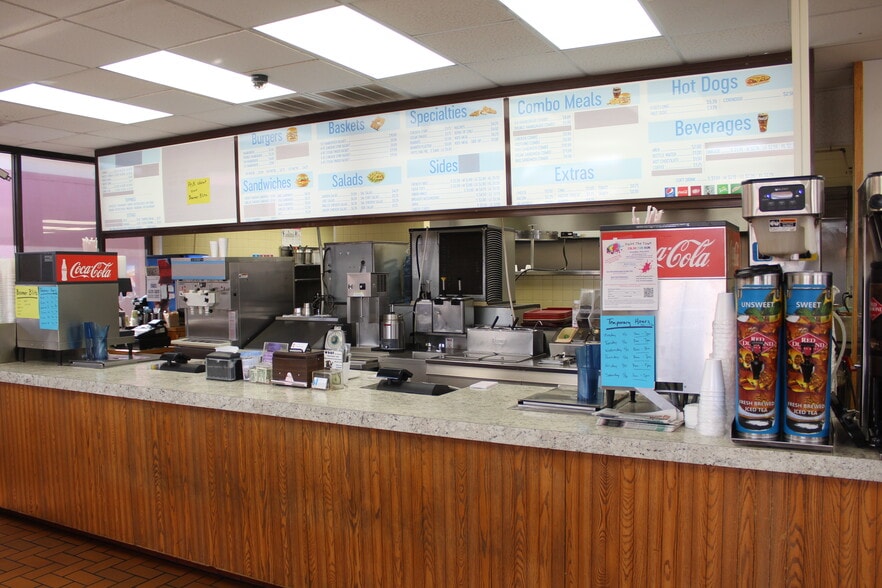 More Photos Of 1223 Main St, Woodward Fast Food For Sale