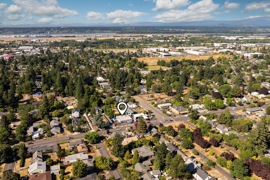 More Photos Of 7131 NE Prescott St, Portland Storefront Retail Office For Sale