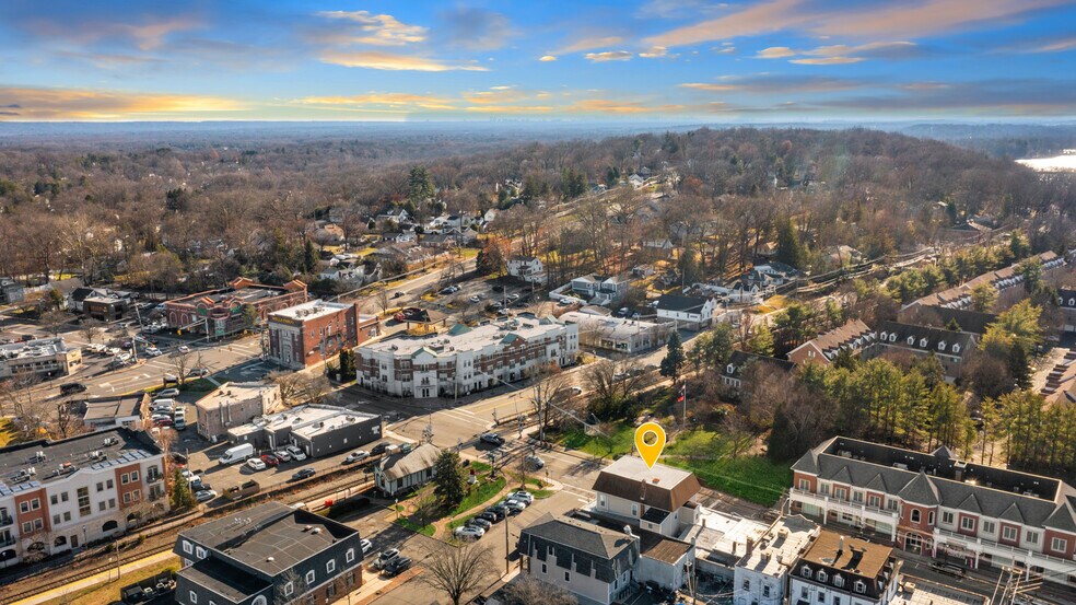 More Photos Of 75-79 Park Ave, Park Ridge Storefront Retail Residential For Sale