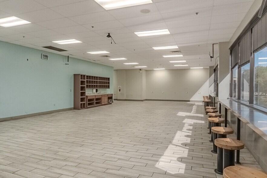 More Photos Of 4611 Wiseman Blvd, San Antonio Manufacturing For Sale