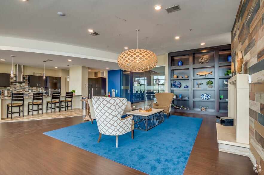 More Photos Of 115 E Walnut St, Green Bay Apartments For Lease