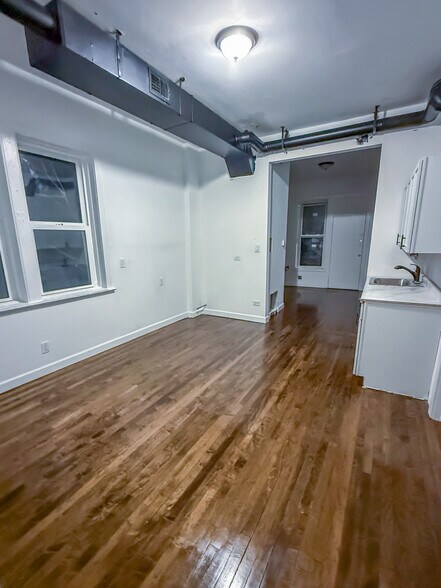 More Photos Of 8714 S Commercial Ave, Chicago Multifamily For Sale