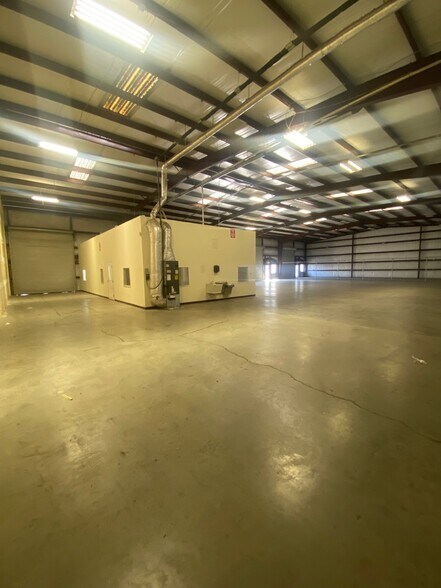 More Photos Of 5040 W Tharpe St, Tallahassee Unknown For Lease