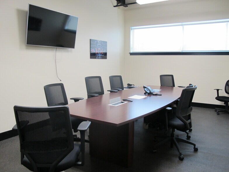 More Photos Of 425 E Front St, Lititz Warehouse For Lease