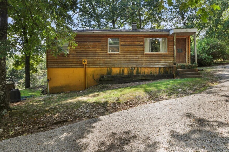 More Photos Of 1300 County Road 113 rd, Alton Specialty For Sale