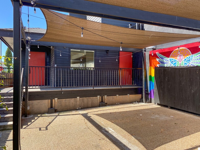 More Photos Of 1837 E 7th St, Long Beach Restaurant For Lease