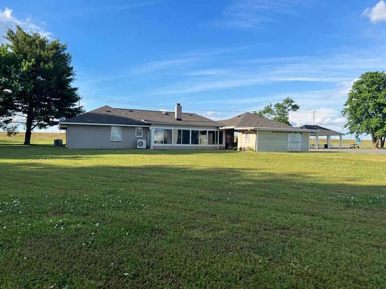 More Photos Of 26330 Old Highway 20, Madison Storefront Retail Office For Sale