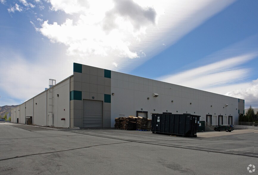 More Photos Of 4643 Aircenter Cir, Reno Manufacturing For Lease