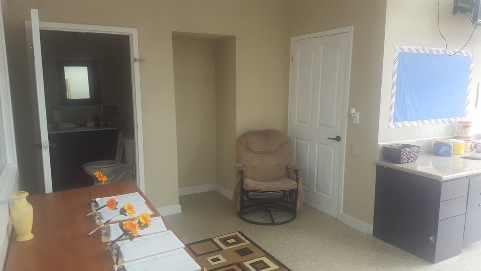 More Photos Of 2755 Flat Shoals Rd, College Park Daycare Center For Sale
