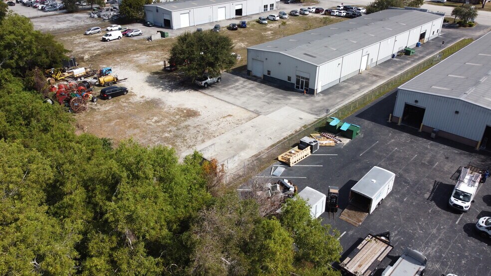 More Photos Of 12570 Metro Pky, Fort Myers Warehouse For Sale