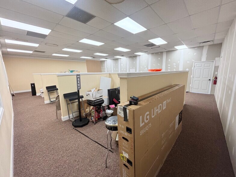 More Photos Of 3130 Highway 5, Douglasville Storefront For Lease