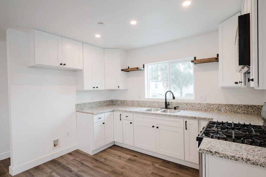 More Photos Of 912 E Commonwealth Ave, Fullerton Apartments For Sale