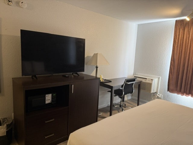 More Photos Of 1405 N 1st St, Yakima Hotel For Sale