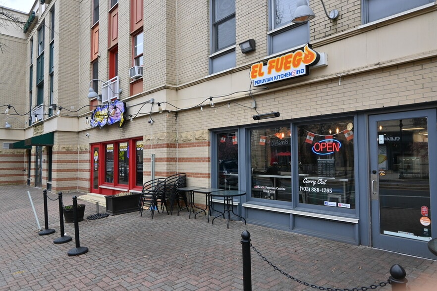 More Photos Of 2300 N Pershing Dr, Arlington Medical For Sale