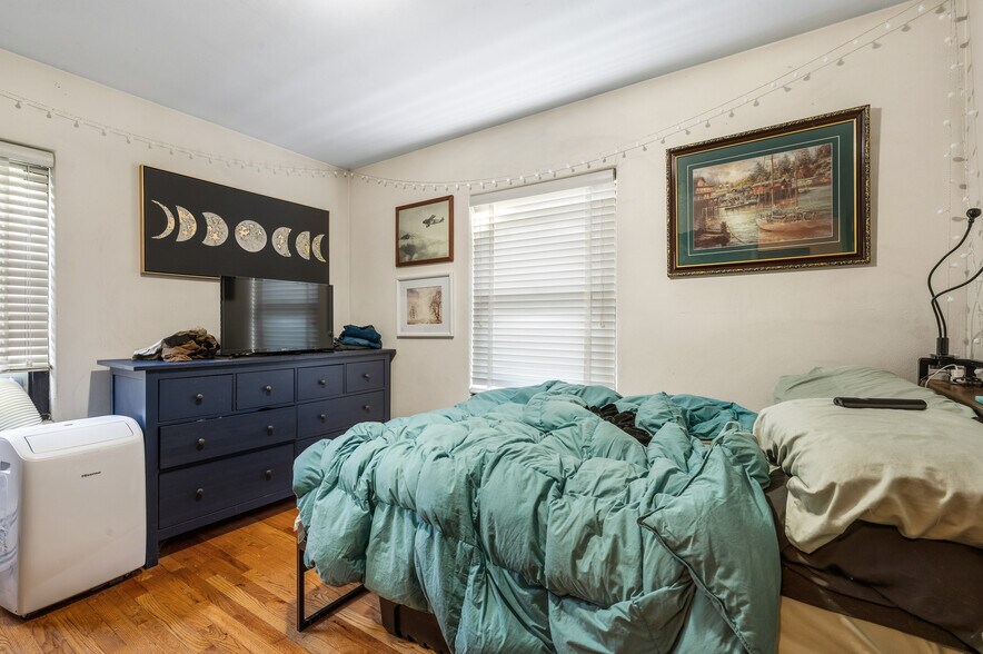 More Photos Of 804 James St, Seattle Multifamily For Sale