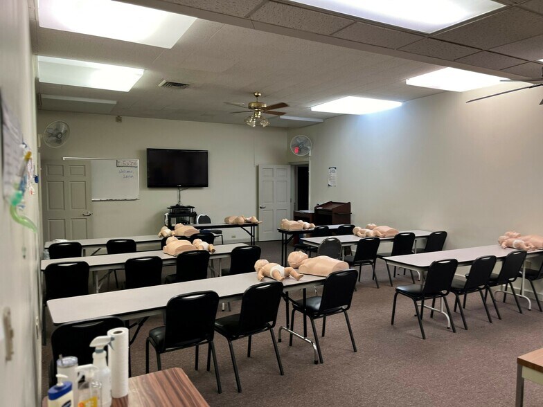 More Photos Of 243 Office Plaza Dr, Tallahassee Office For Sale