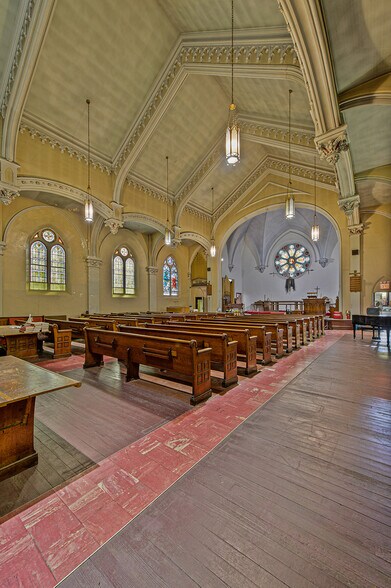 More Photos Of 129 Russell St, Brooklyn Religious Facility For Sale