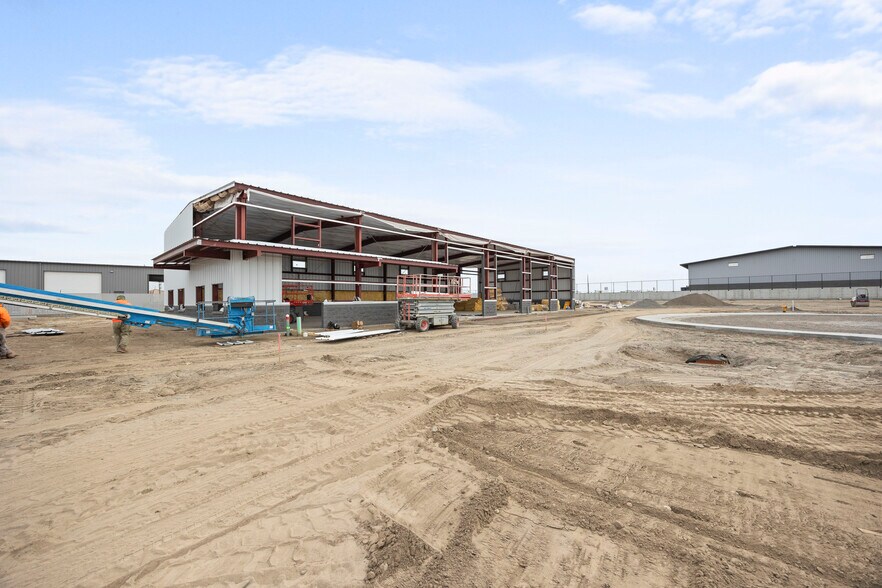 More Photos Of 1342 E Saint Helens St, Pasco Light Distribution For Lease