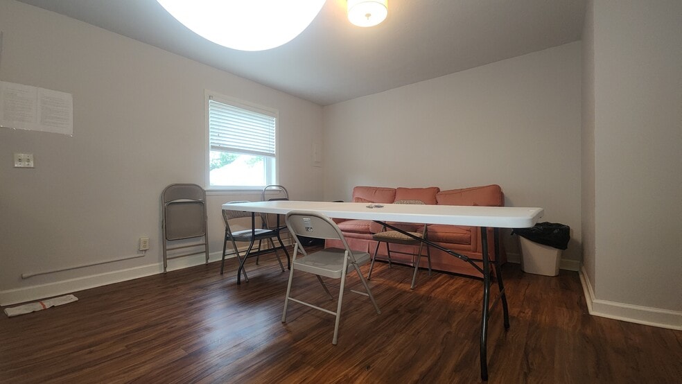More Photos Of 958 College Ave, Harrisonburg Apartments For Sale