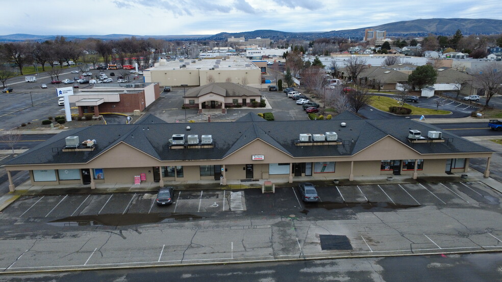 More Photos Of 214 Torbett St, Richland General Retail For Lease