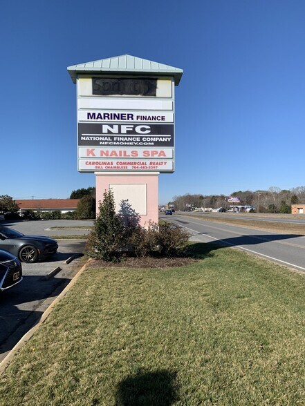 More Photos Of 1606 E Dixon Blvd, Shelby Unknown For Lease