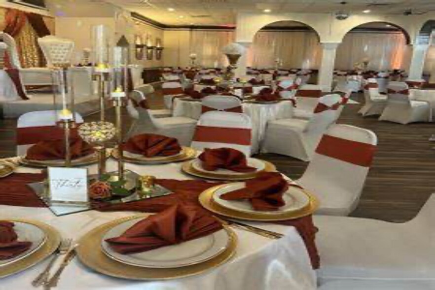 More Photos Of 1725 Appling Rd, Cordova Freestanding For Sale