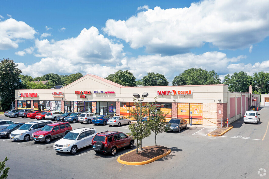 Primary Photo Of 151-163 Boston Post Rd, West Haven Storefront For Lease