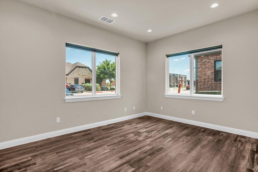 More Photos Of 2601 Little Elm Pky, Little Elm Medical For Lease