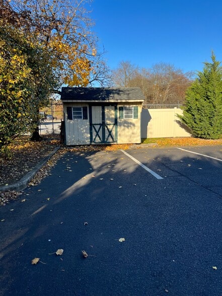 More Photos Of 614 Route 130, East Windsor Office For Lease