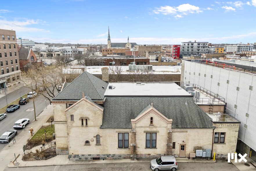 More Photos Of 61 Sheldon Blvd SE, Grand Rapids Office For Sale