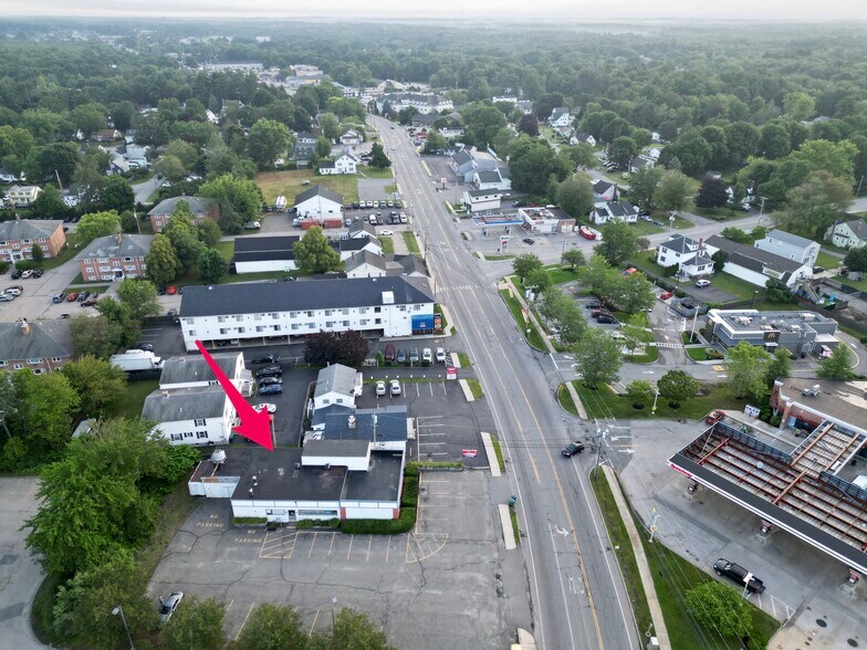 More Photos Of 644 Lafayette Rd, Hampton Freestanding For Sale