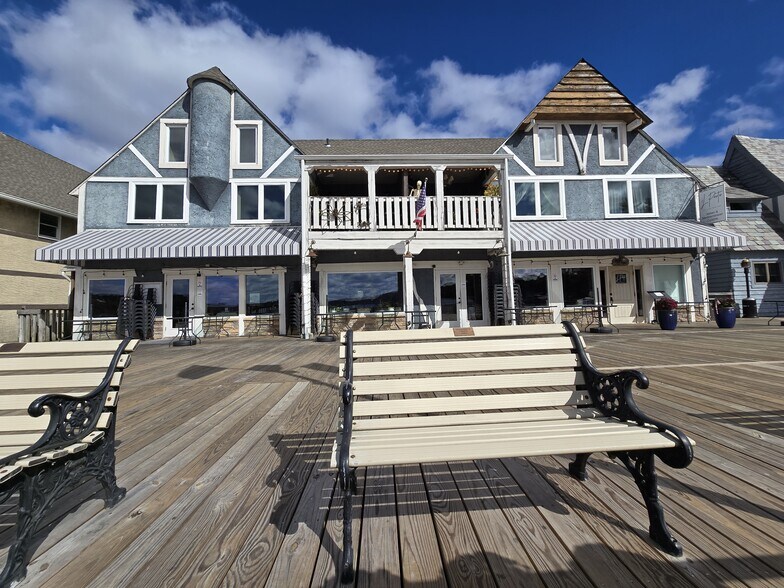More Photos Of 7 Boardwalk, Sparta Restaurant For Sale