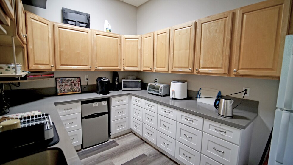 More Photos Of 3596 Broad St, San Luis Obispo Storefront Retail Office For Sale