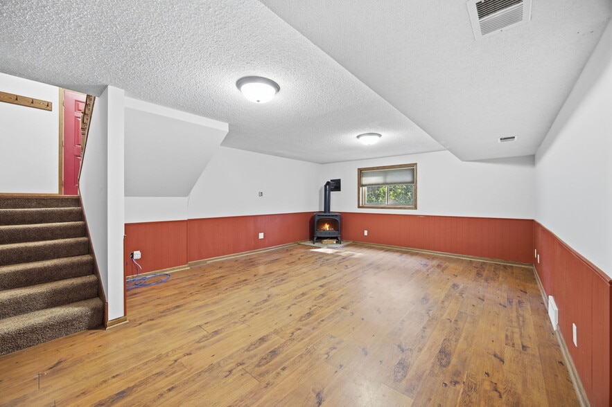 More Photos Of 9765 261st Ave NW, Zimmerman Flex For Sale
