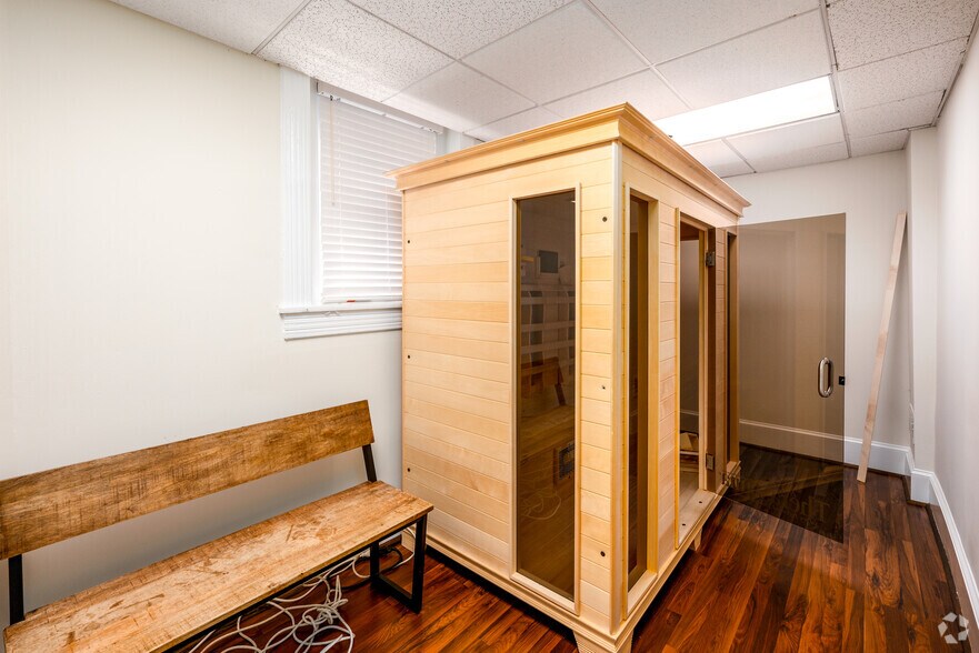 More Photos Of 1230 17th St NW, Washington Office Residential For Sale